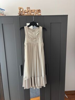 Burberry London Ivory Silk Sleeveless Dress Size 10